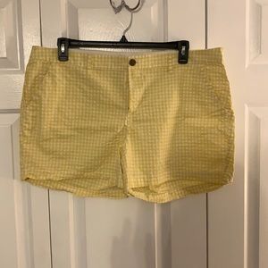 Relaxed Mid-Rise Everyday Shorts-3.5-inch inseam